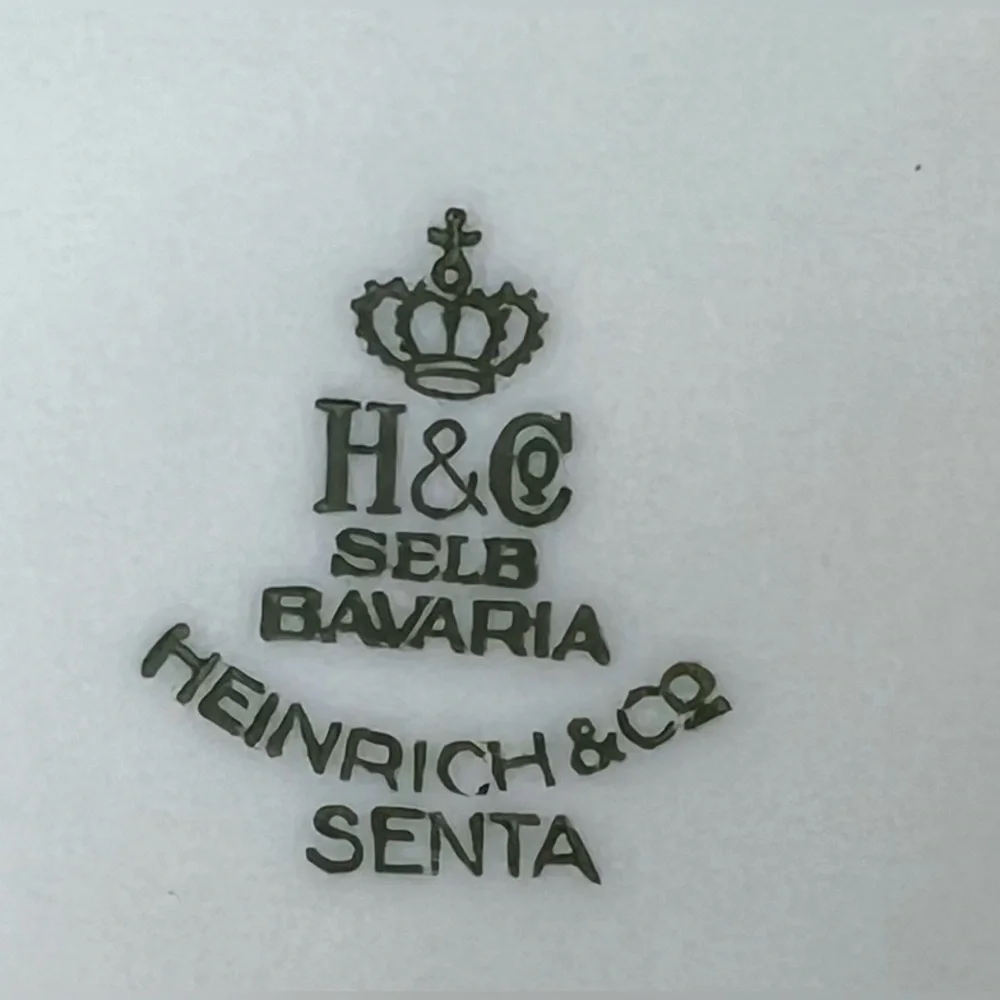 Heinrich & Co. Vtg. Selb Bavaria “Senta”‎ Covered Serving Bowl/Tureen Pink